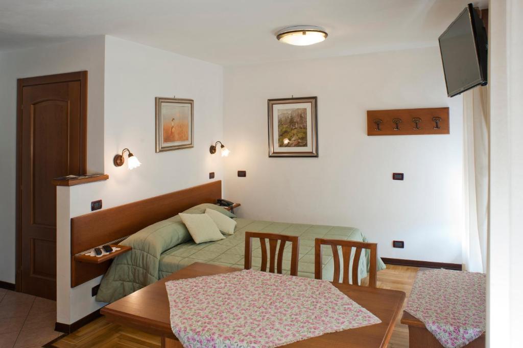 Albergo Castello Da Bonino Champorcher Szoba fotó