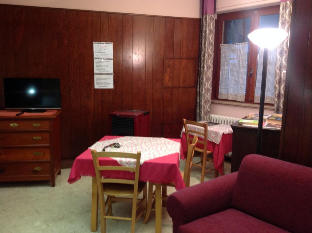 Albergo Castello Da Bonino Champorcher Szoba fotó